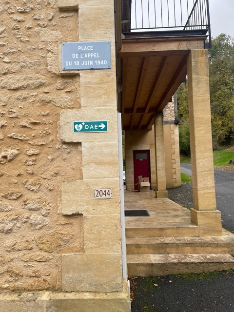 Installation d’un défibrillateur dans une mairie